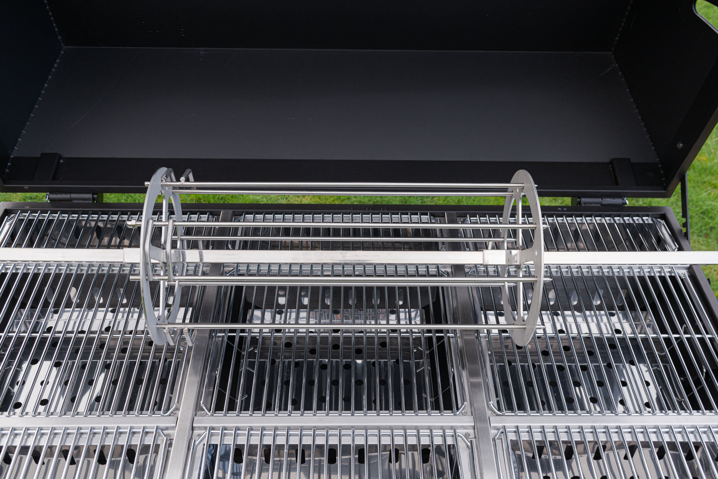 Cater Grill 1500 - Til helstegt pattegris